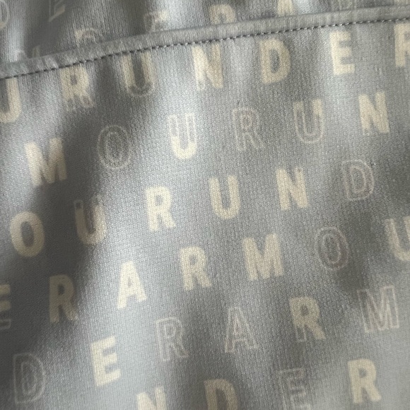 Under Armour Cold Gear Girls Yth Large Hooded Sweatshirt, pale blue UA letters - Picture 3 of 8